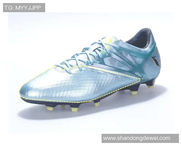 球星穿搭与足球鞋的完美结合 探秘顶级球鞋背后的科技与设计